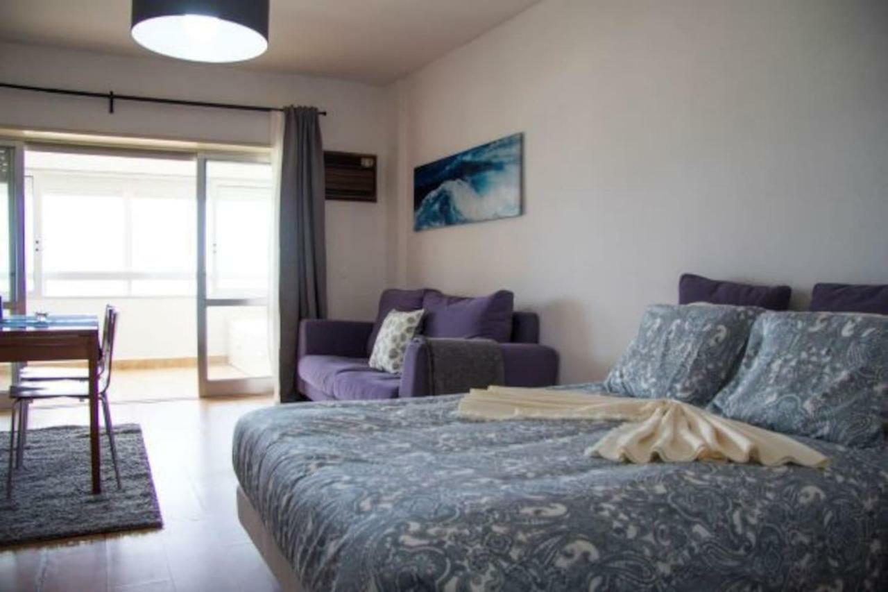 Wonderful Studio Apartment In Front Of The Beach コスタ・ダ・カパリカ エクステリア 写真