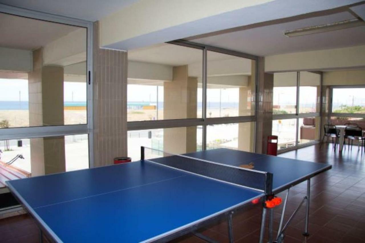 Wonderful Studio Apartment In Front Of The Beach コスタ・ダ・カパリカ エクステリア 写真