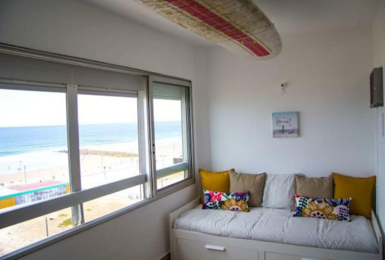 Wonderful Studio Apartment In Front Of The Beach コスタ・ダ・カパリカ エクステリア 写真